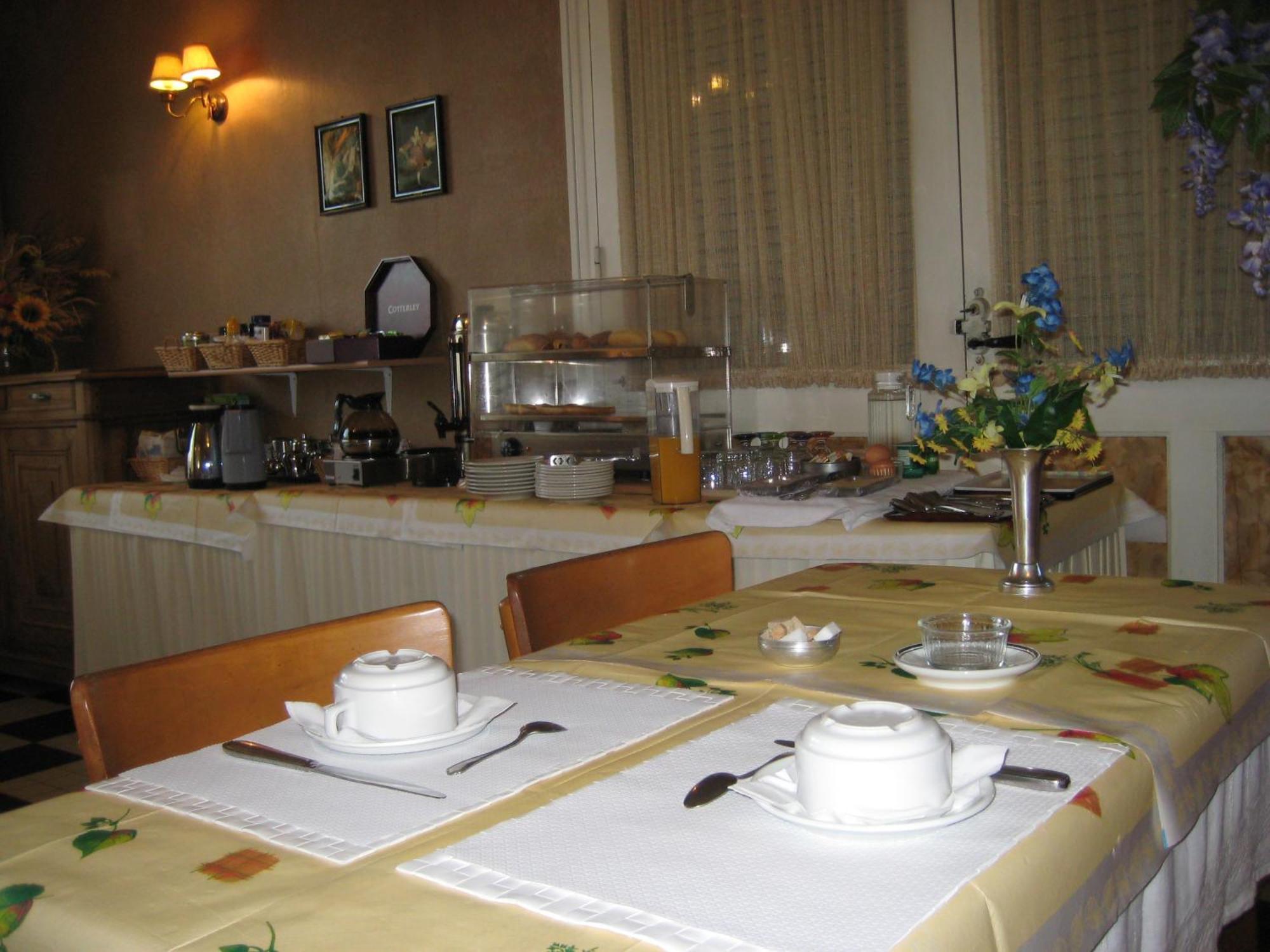 Hotel Bellevue De Tradition Familiale Morcenx Luaran gambar