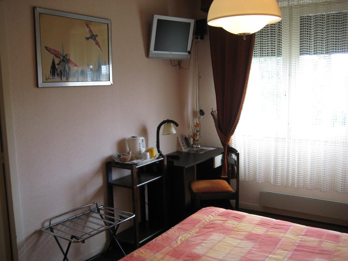 Hotel Bellevue De Tradition Familiale Morcenx Bilik gambar
